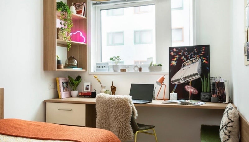 Room Lebus Street in Greater London