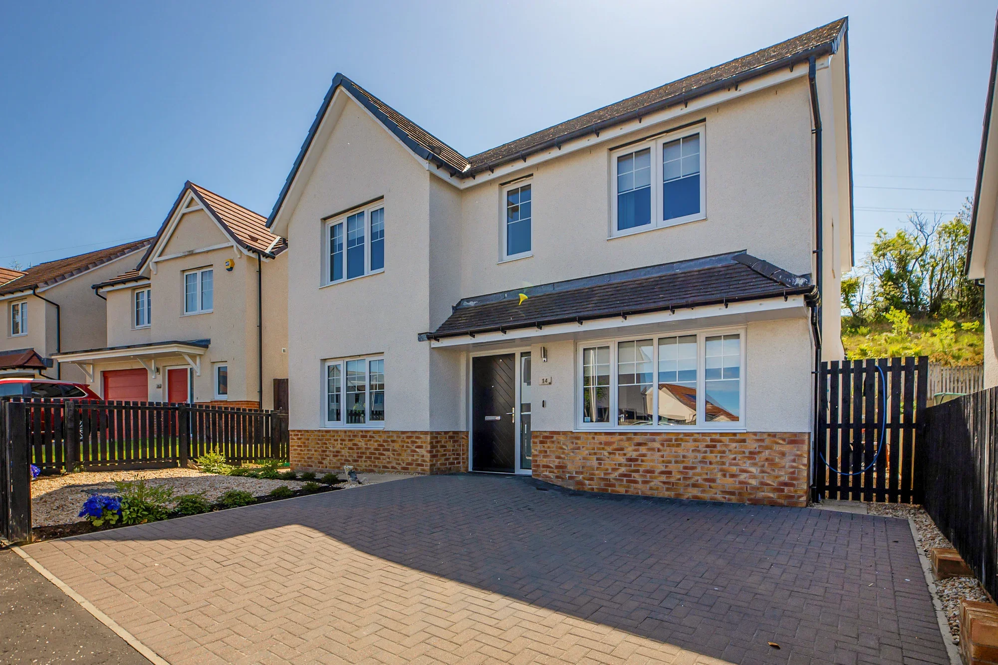 House Lyon Crescent in Barrhead