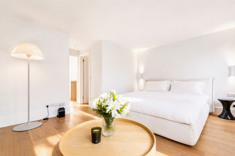Flat Brompton Square in Greater London