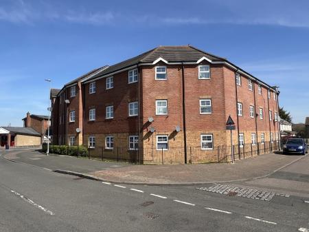 Flat Burghley Drive in Corby