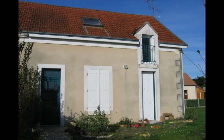 Flat Rue des Moranderies in Saint-Genou