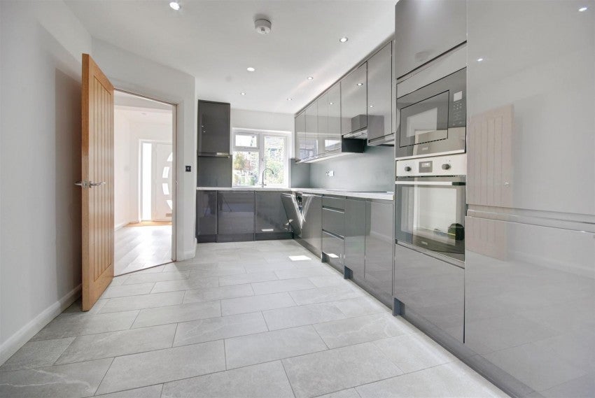 House Beechcroft Gardens in Greater London