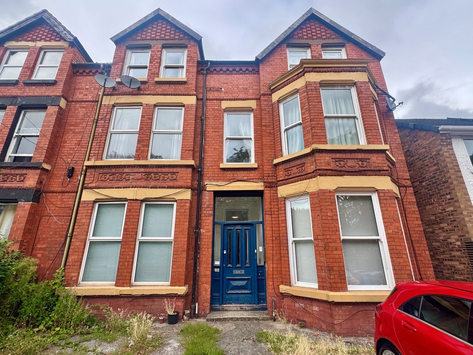 Flat Ullet Road in Liverpool