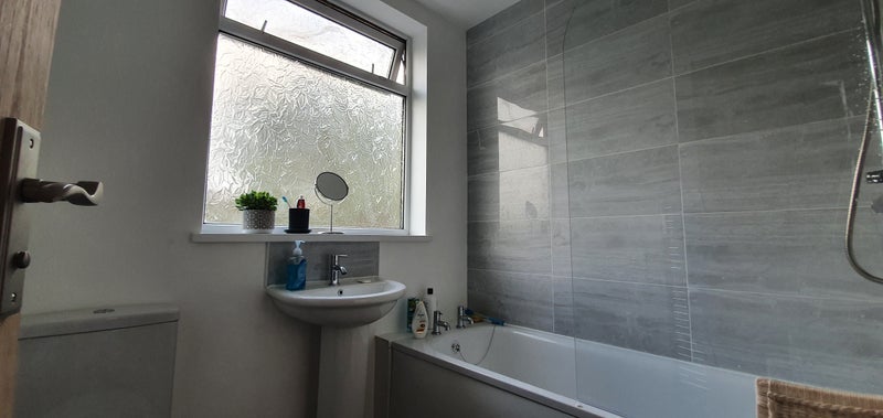 Room Greenpark Road in Bristol