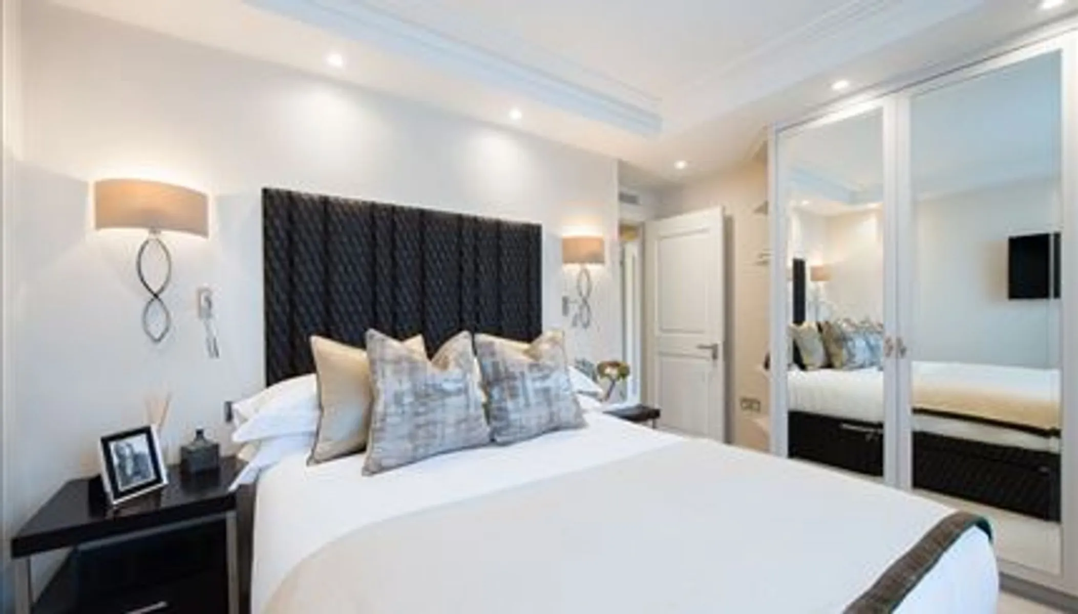 Flat Fulham Road in Greater London