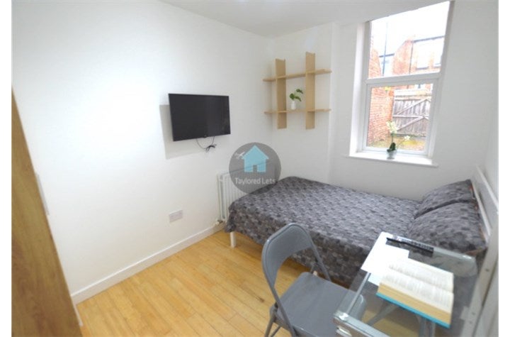 Flat Cartington Terrace in Newcastle upon Tyne