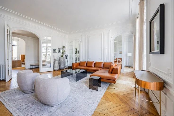 Flat Avenue Hoche in Paris