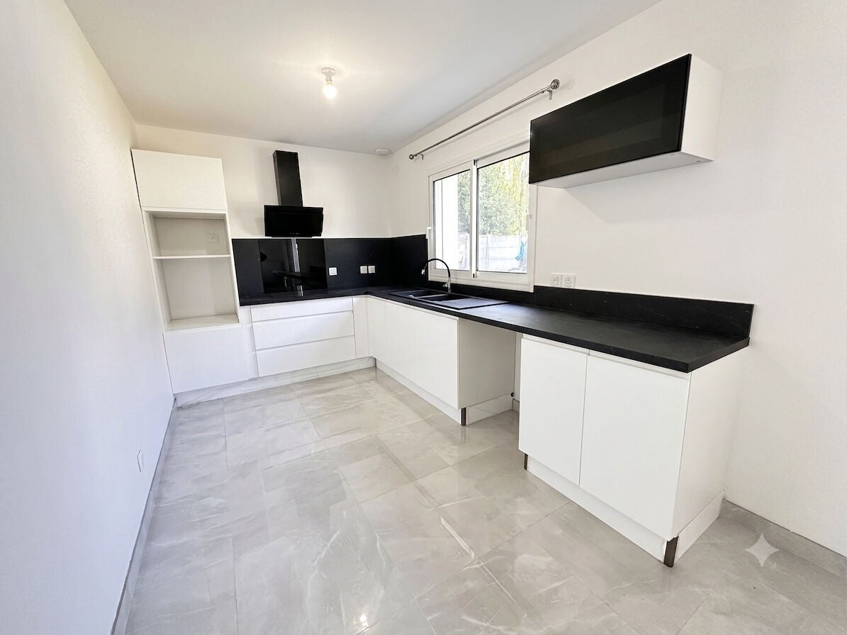 House Rue du Verseau in Combs-la-Ville