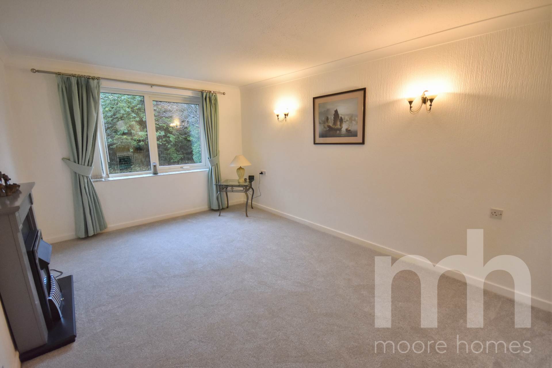 Flat Park Lane in Poynton