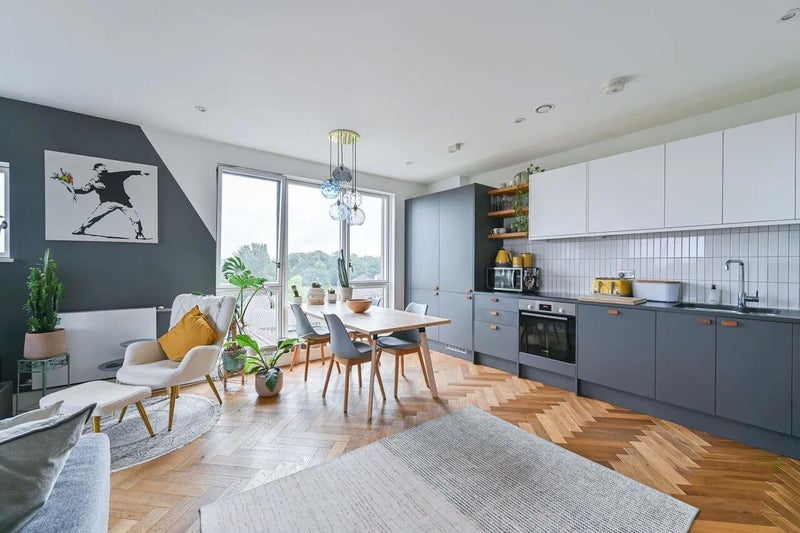 Room Harold Road in Greater London