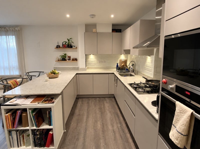 Room Natal Road in Greater London