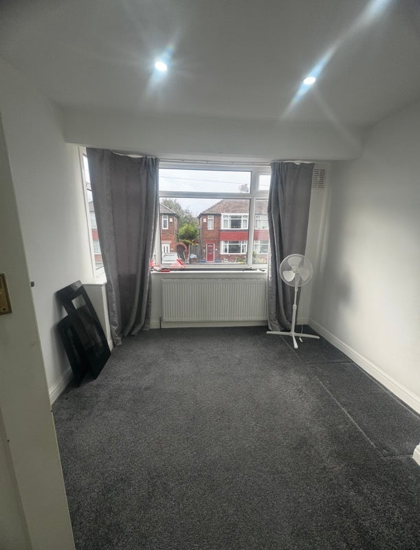 House Welbeck Avenue in Chadderton