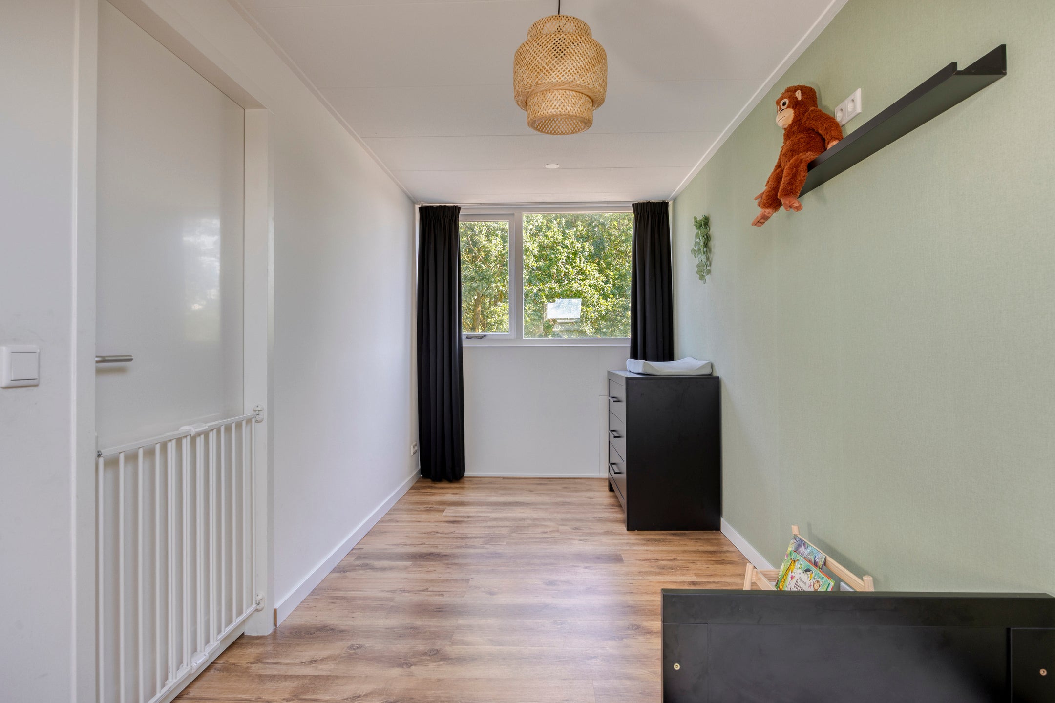 Tussenwoning te koop: Veenbes 38, Nieuwlande