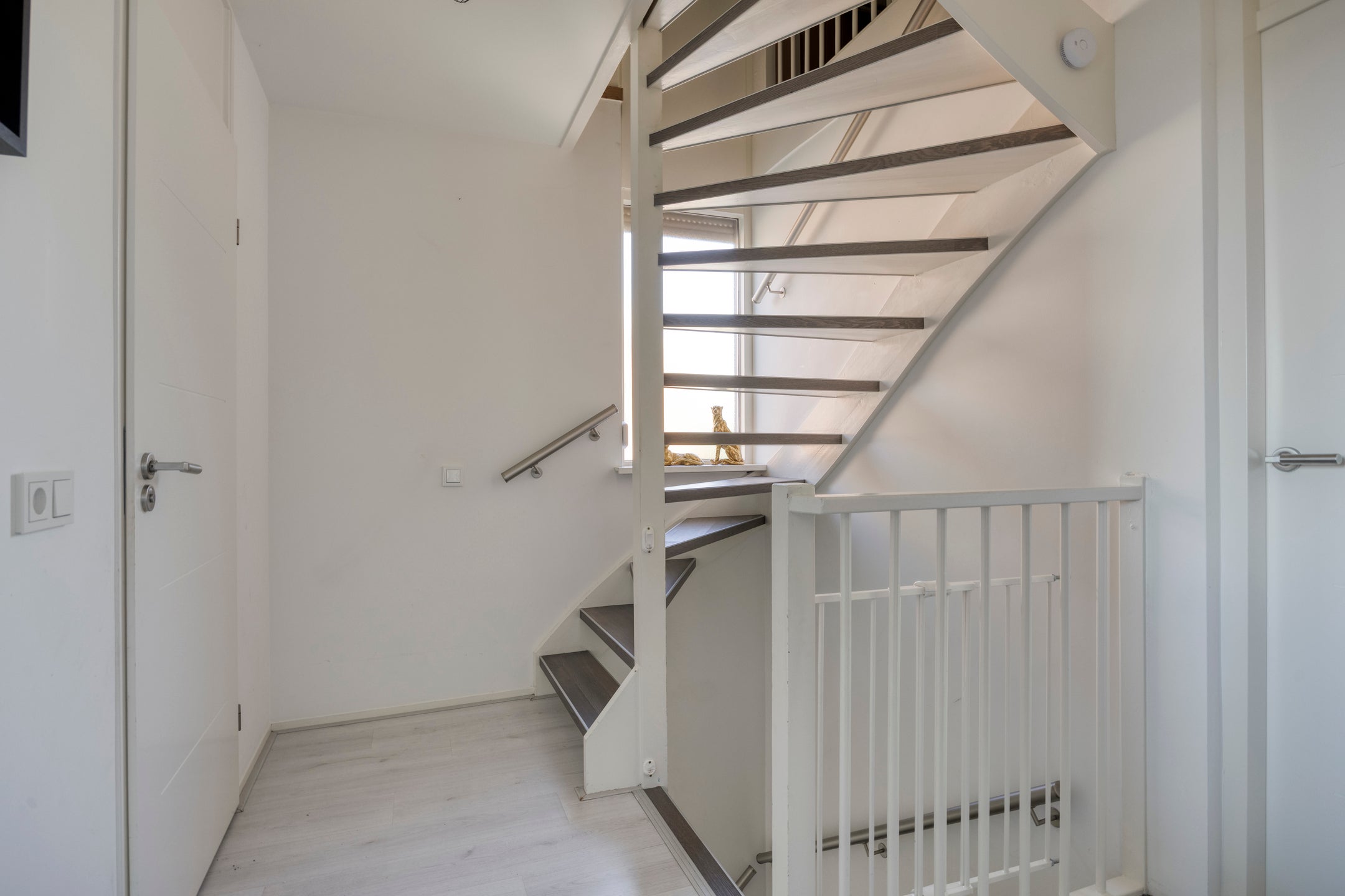 Tussenwoning te koop: Veenbes 38, Nieuwlande
