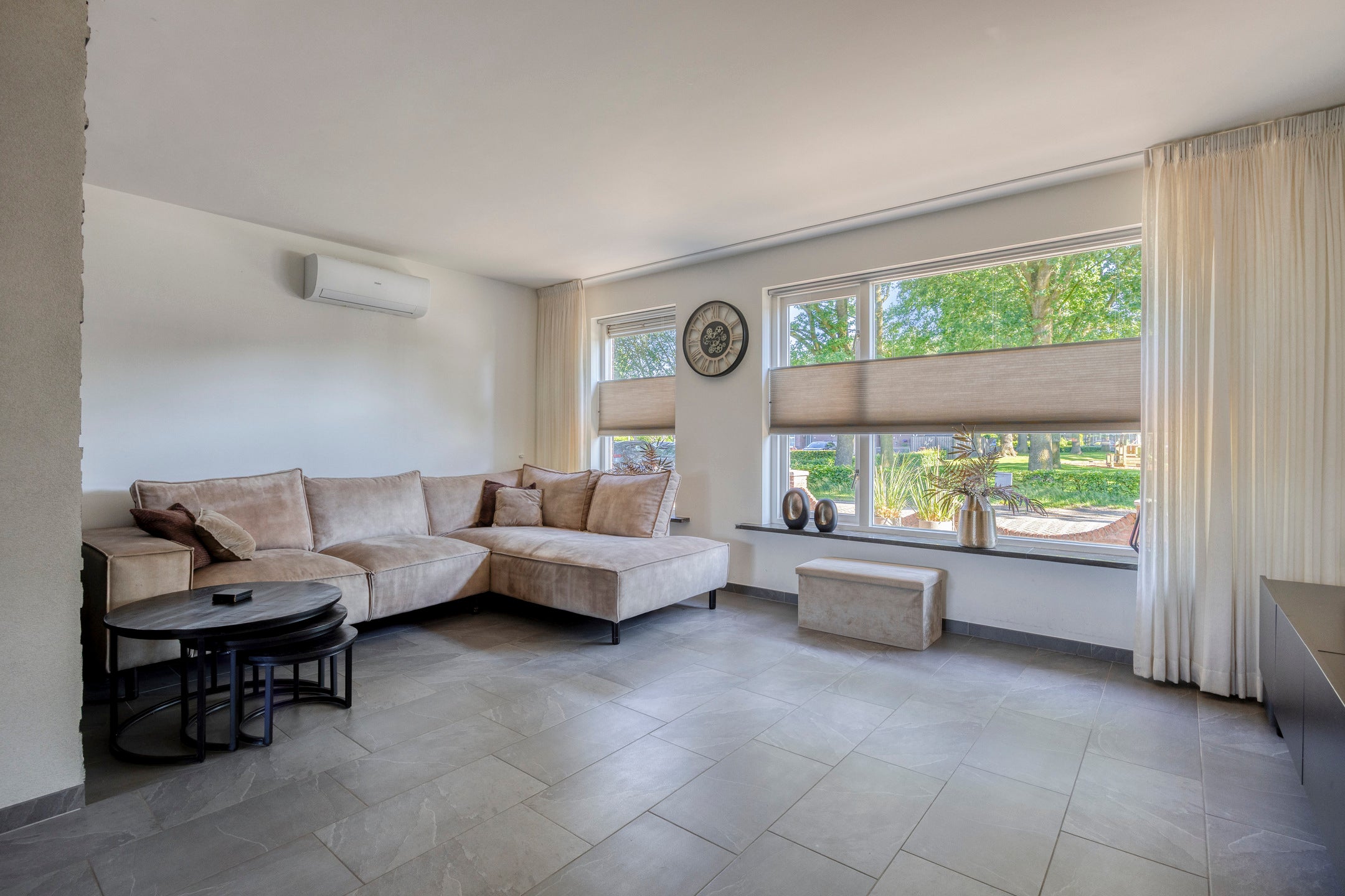 Tussenwoning te koop: Veenbes 38, Nieuwlande