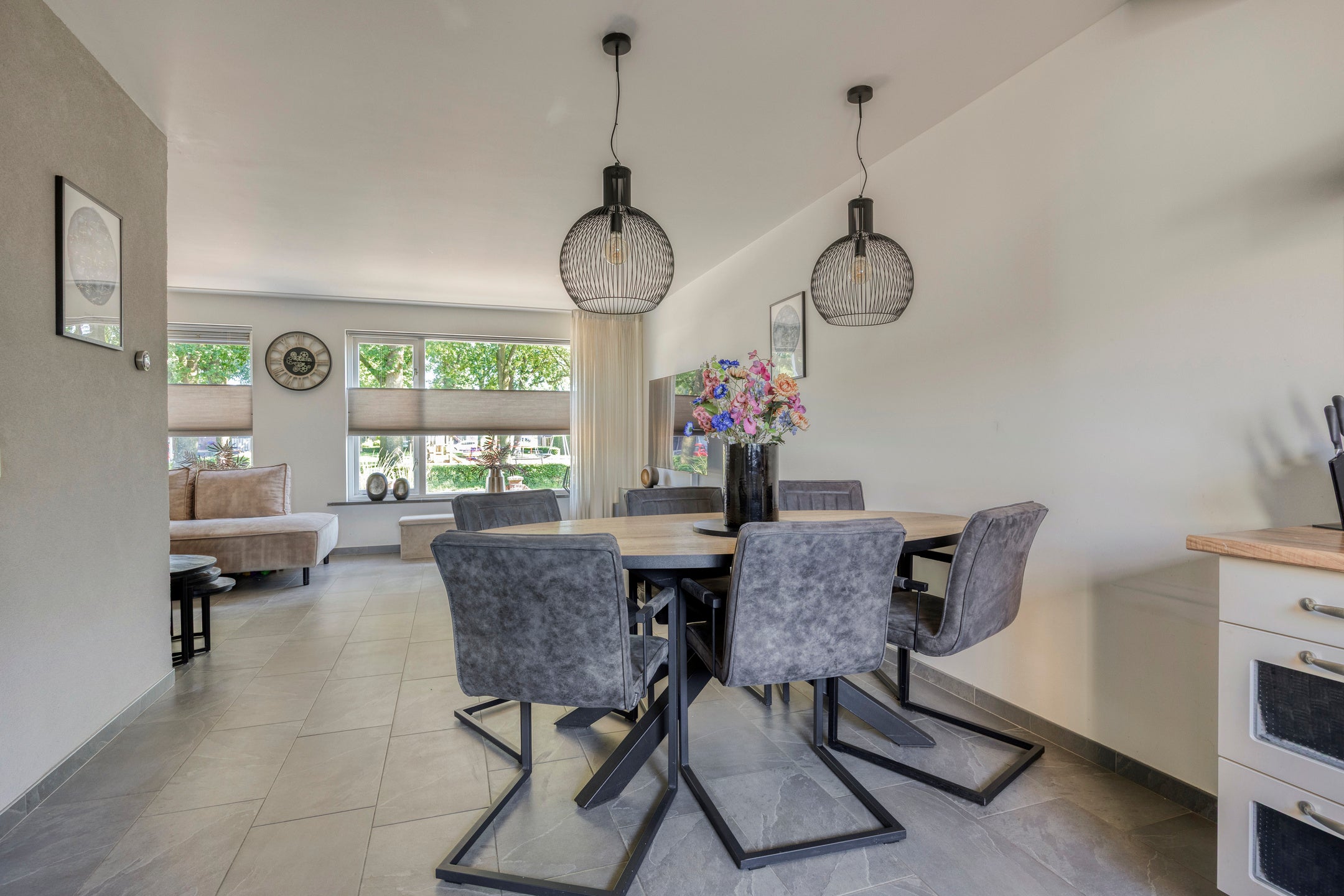 Tussenwoning te koop: Veenbes 38, Nieuwlande
