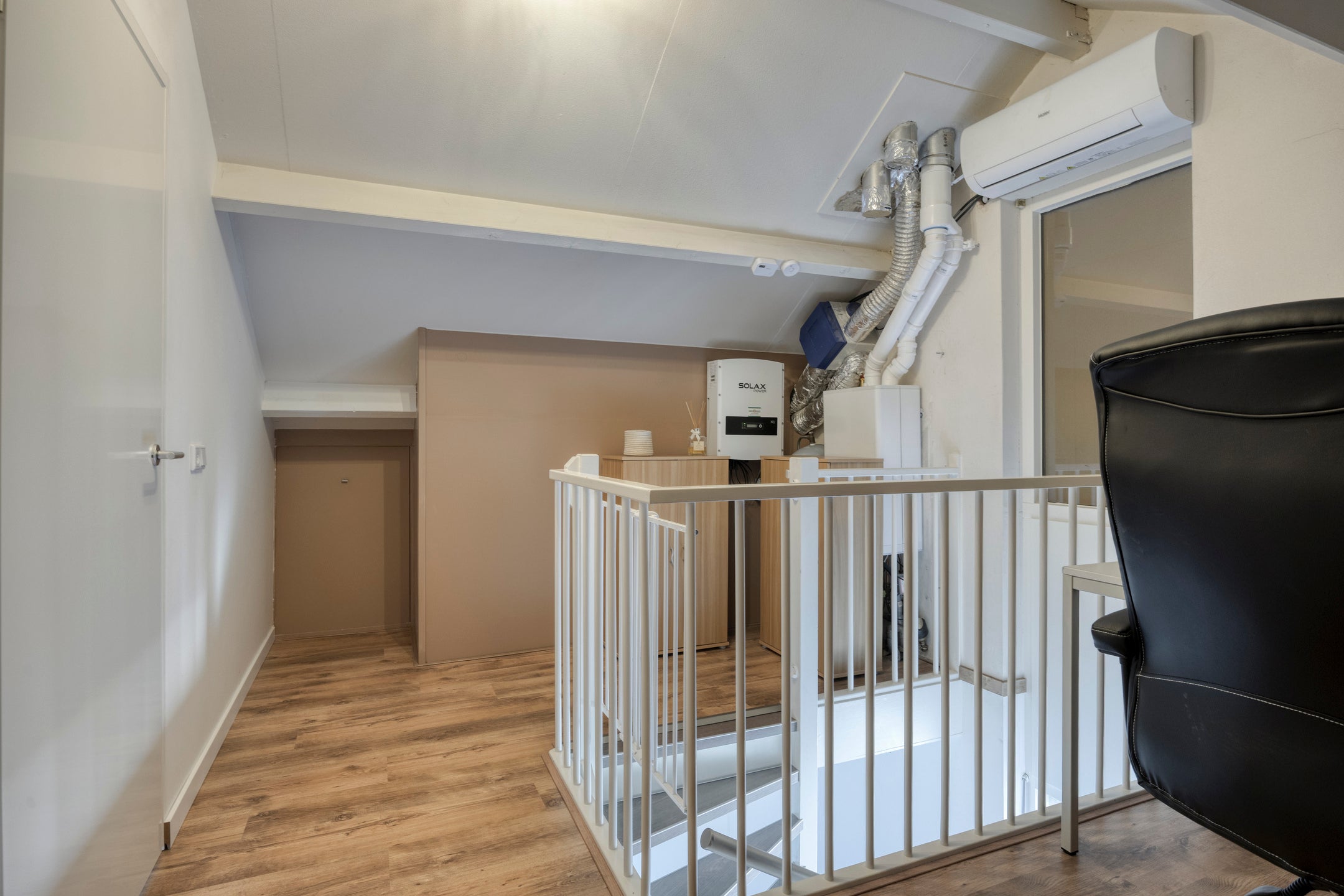 Tussenwoning te koop: Veenbes 38, Nieuwlande