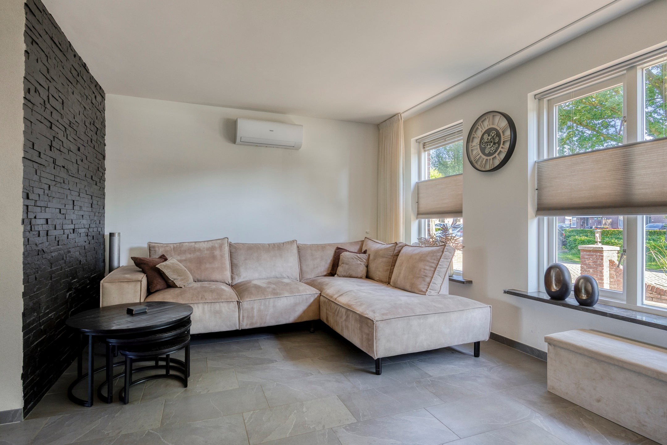 Tussenwoning te koop: Veenbes 38, Nieuwlande
