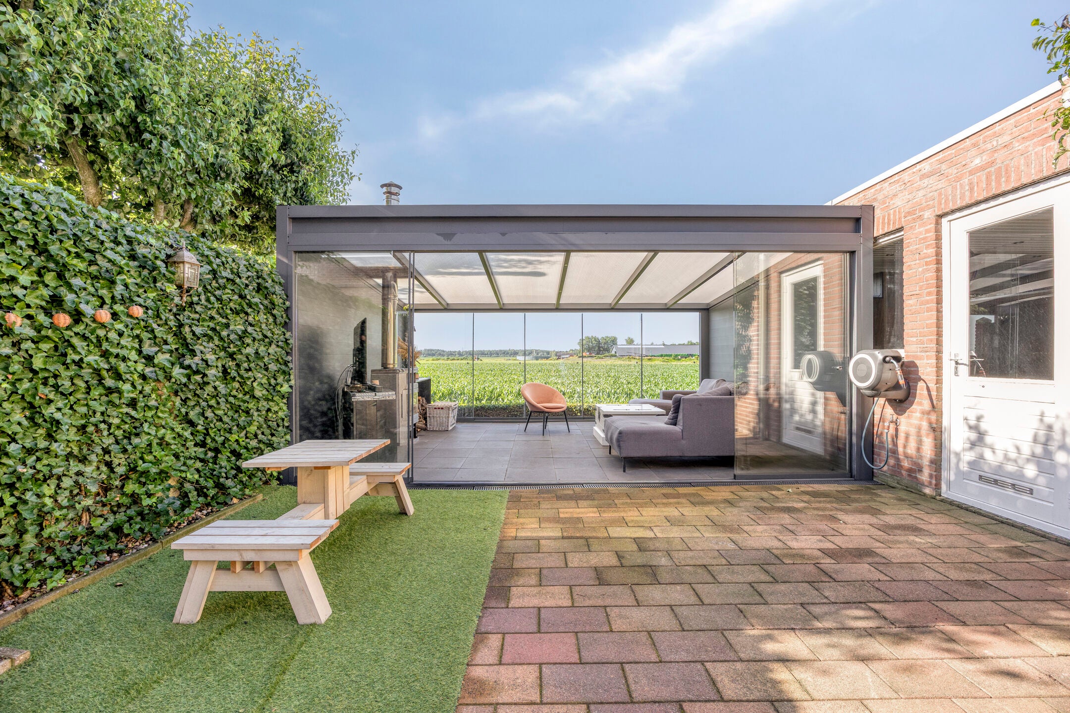 Tussenwoning te koop: Veenbes 38, Nieuwlande