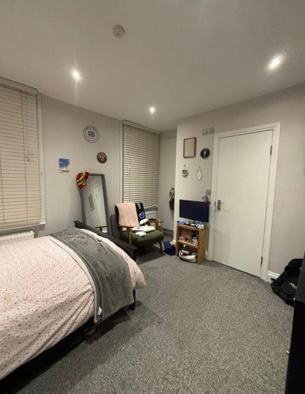 Room Wingfield Street in Greater London