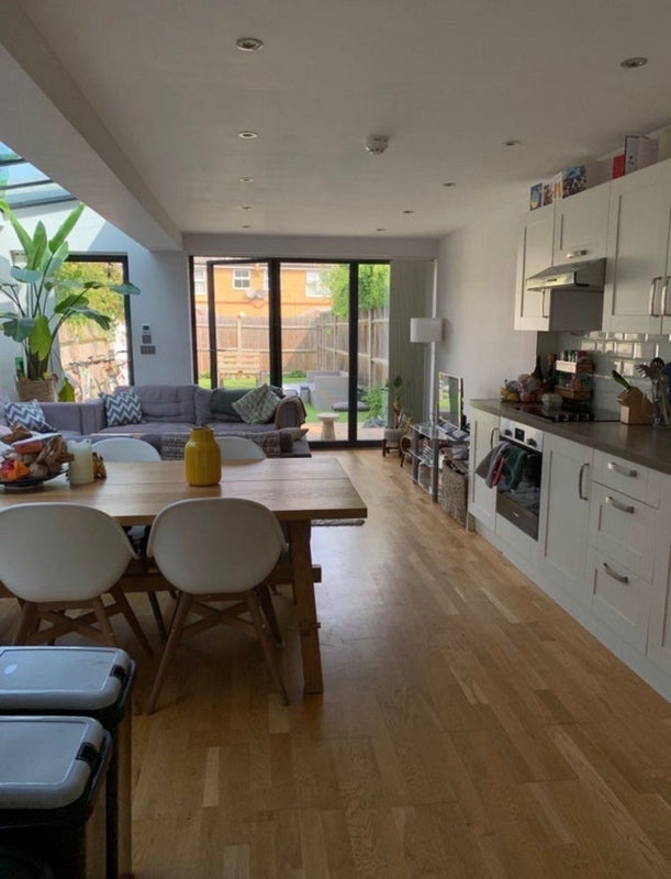 Room Wingfield Street in Greater London