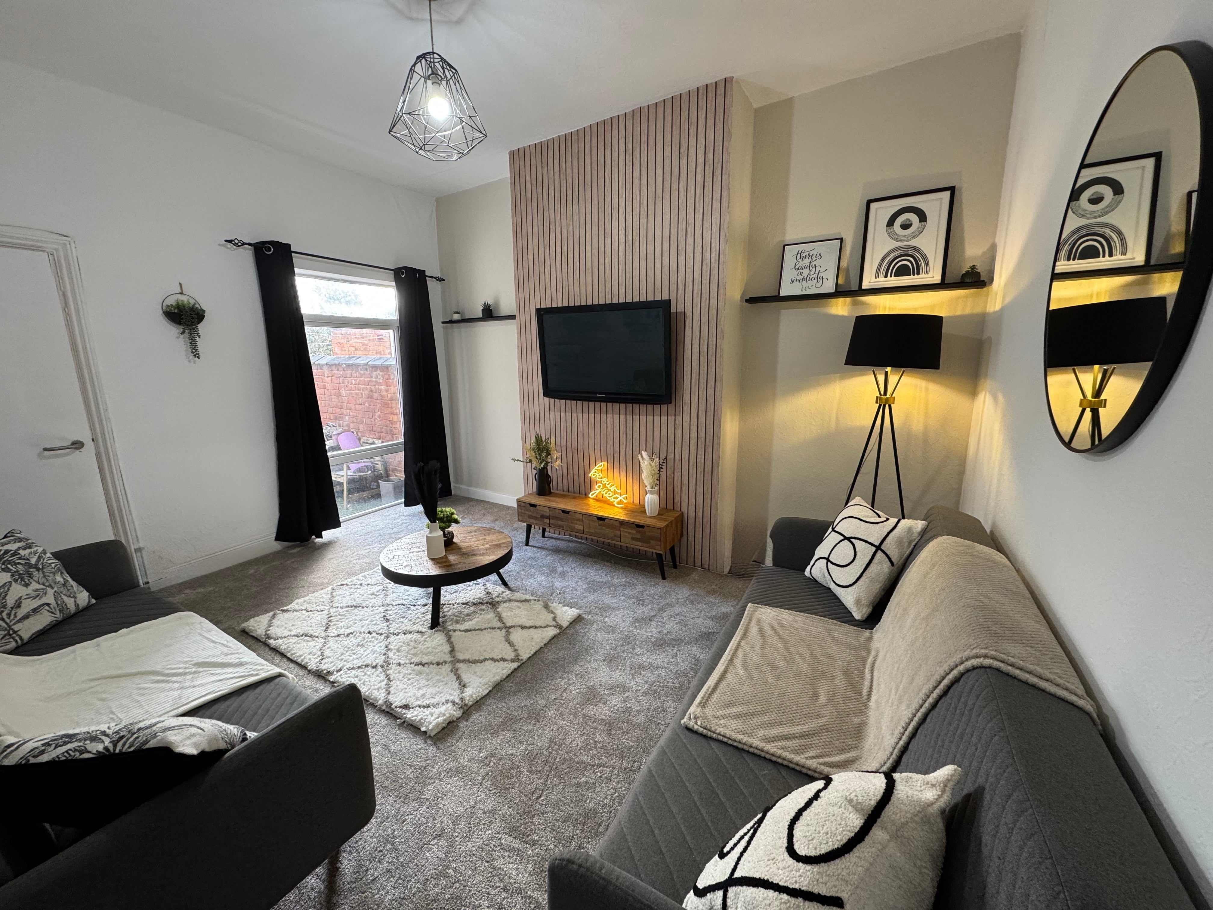 Room Pershore Road in Birmingham