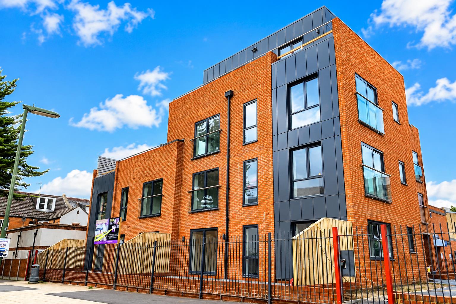 Flat Knoll Walk in Surrey Heath