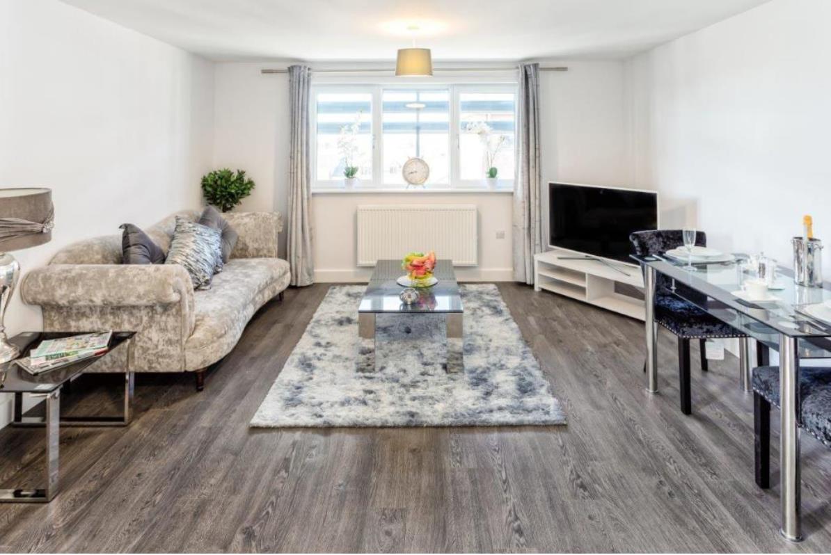 Flat Knoll Walk in Surrey Heath