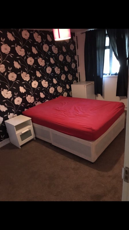 Room Puckleside in Basildon