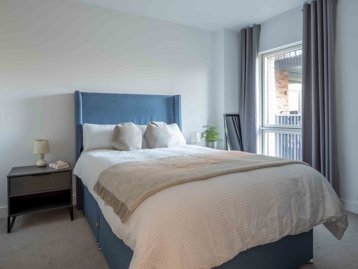Flat Barking Wharf Square in Greater London