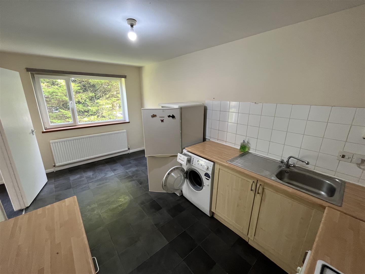 Flat Fairfield Road in Dunstable