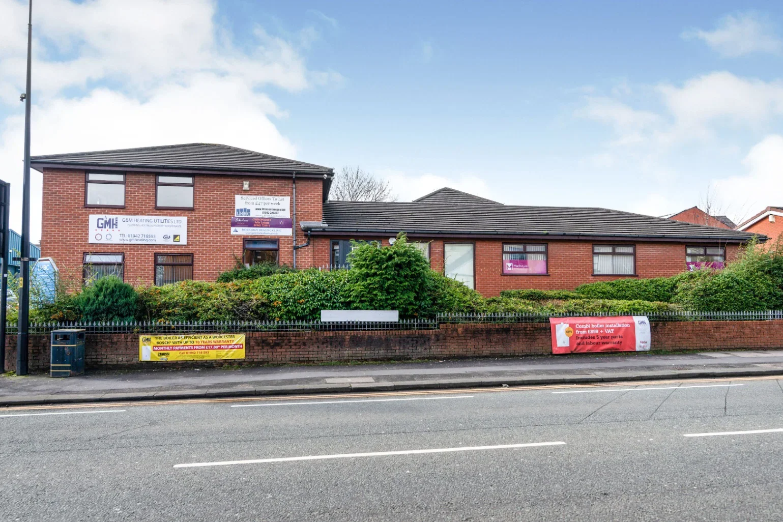 Flat Wigan Road in Wigan