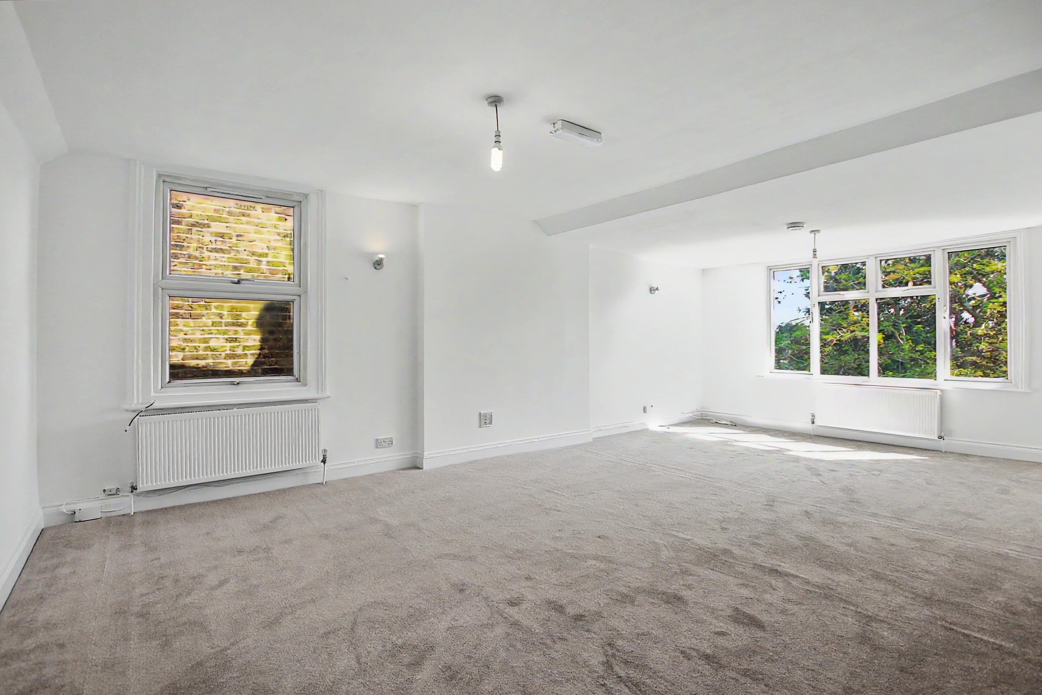 Flat Curwen Road in Greater London
