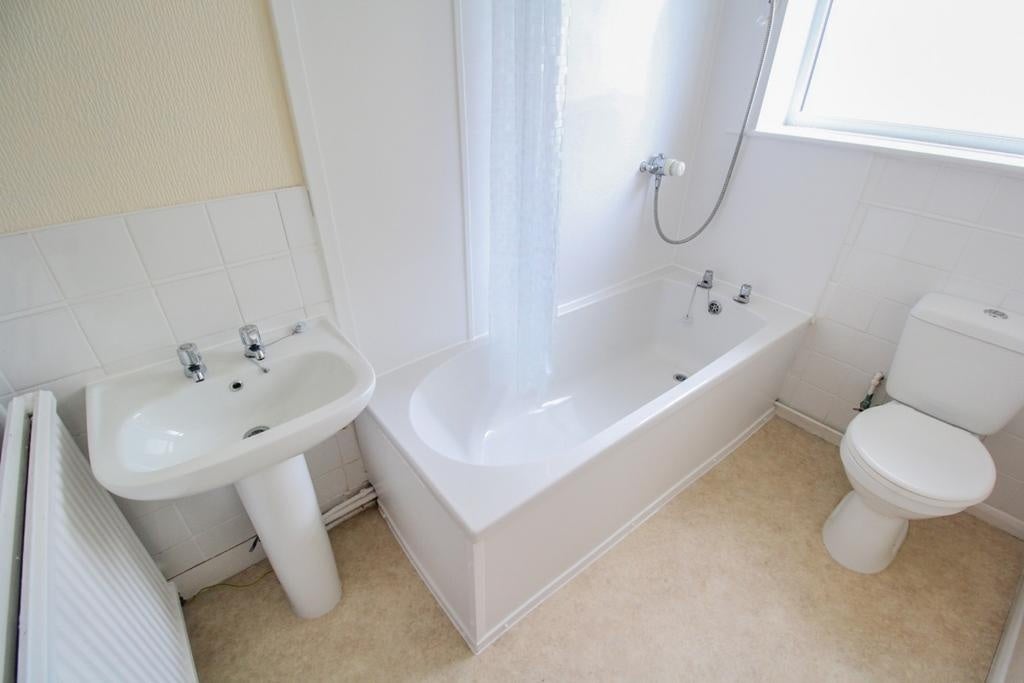 Room Pearson Avenue in Leeds