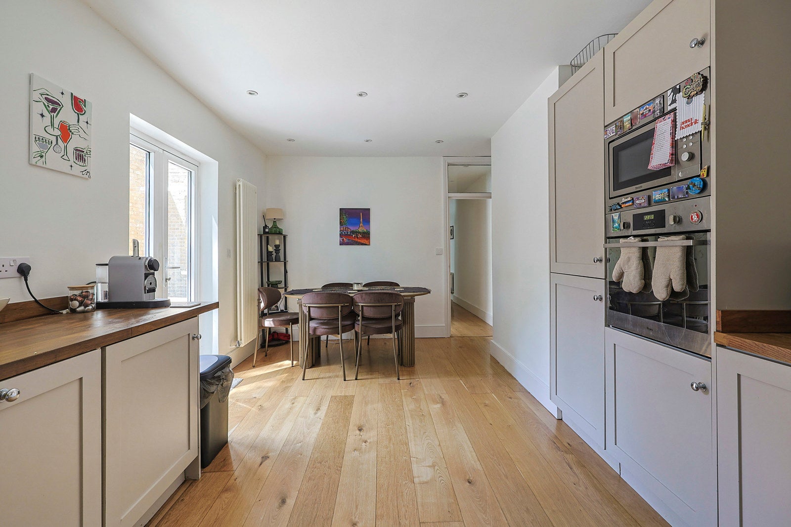 Flat Fawe Park Road in Greater London