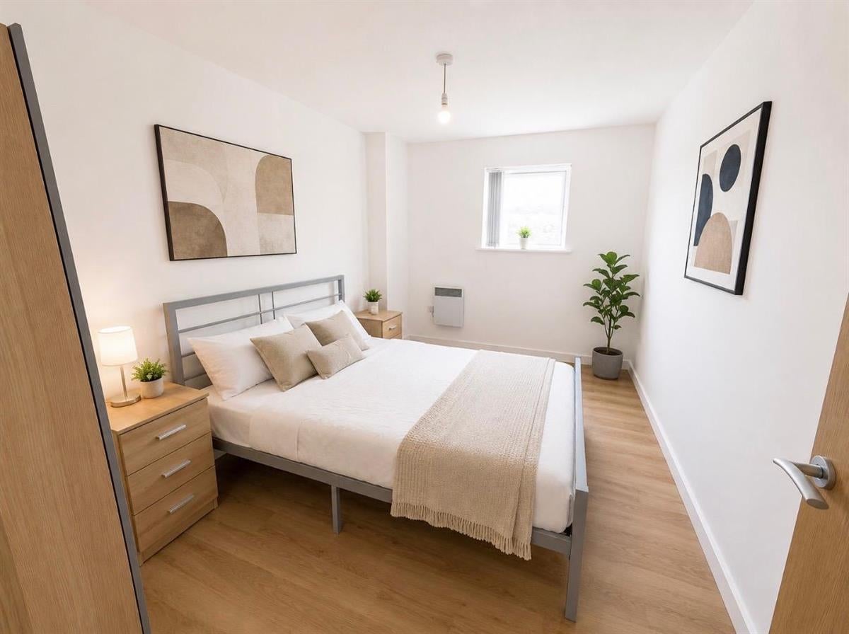 Flat Eccles New Road in Salford