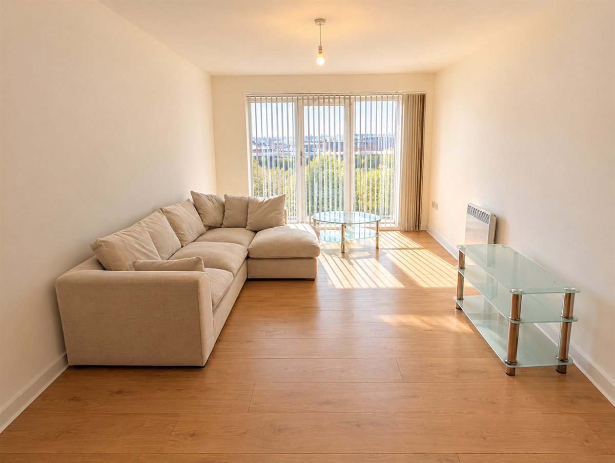 Flat Eccles New Road in Salford