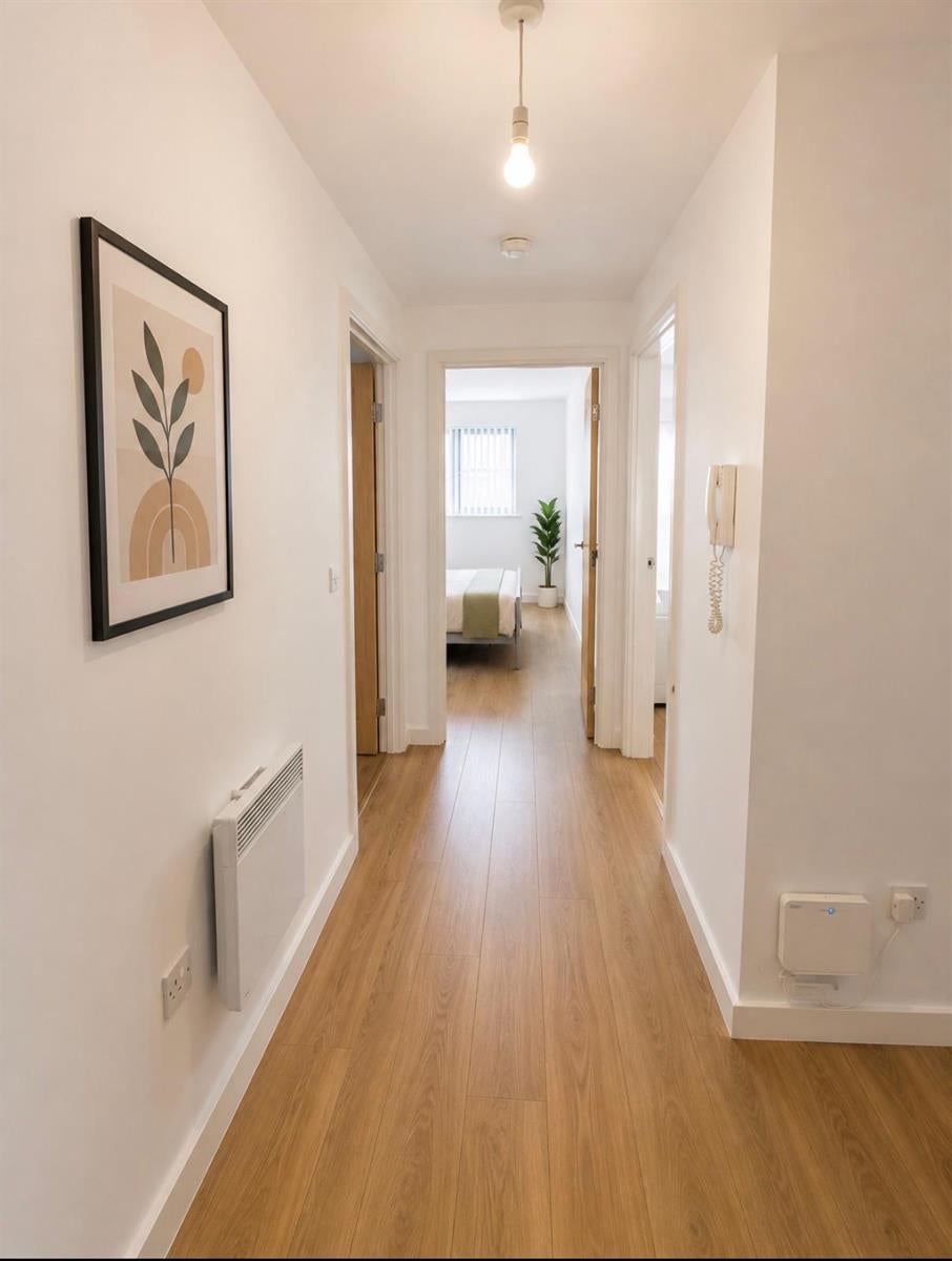 Flat Eccles New Road in Salford