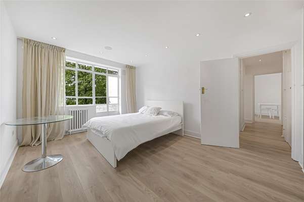 Flat St John's Wood Road in City of Westminster