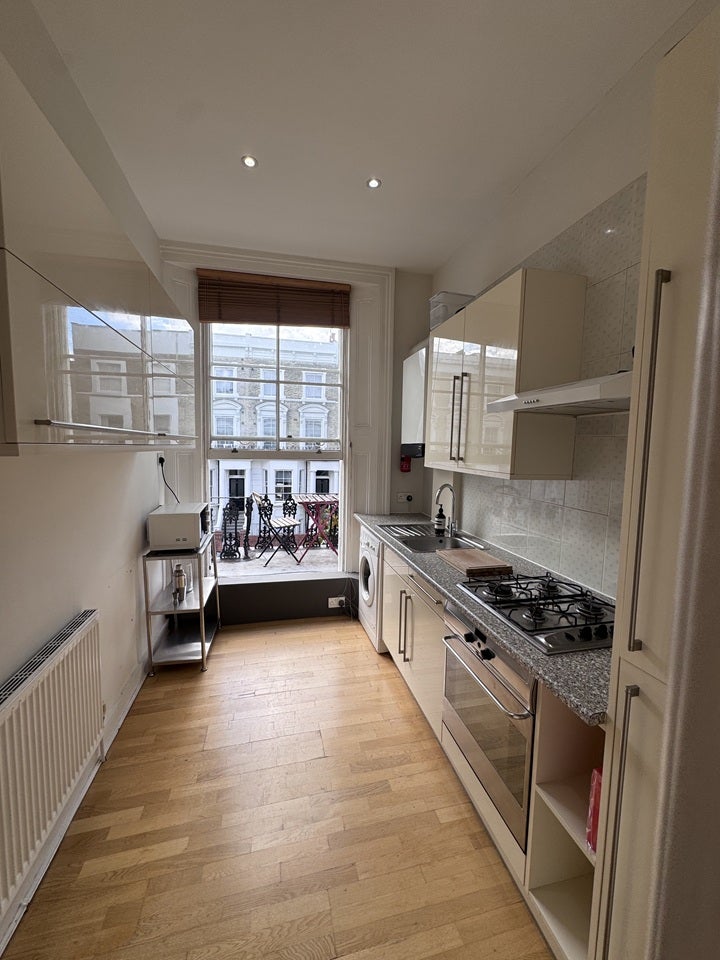 Flat Surrendale Place in City of Westminster