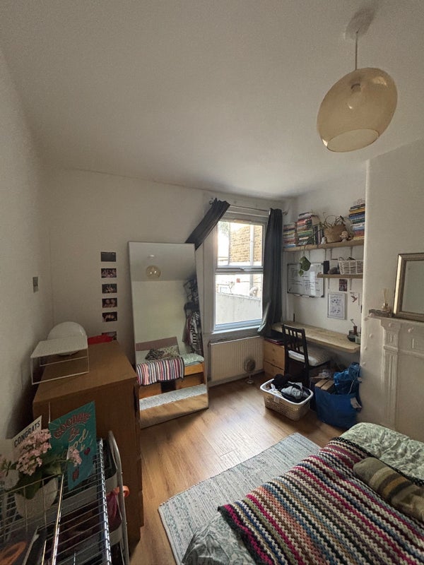 Room St Loy's Road in Greater London