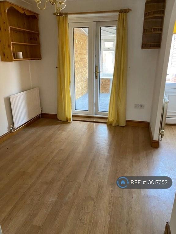 House Lionel Hurst Close in Babergh