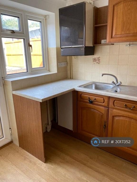House Lionel Hurst Close in Babergh