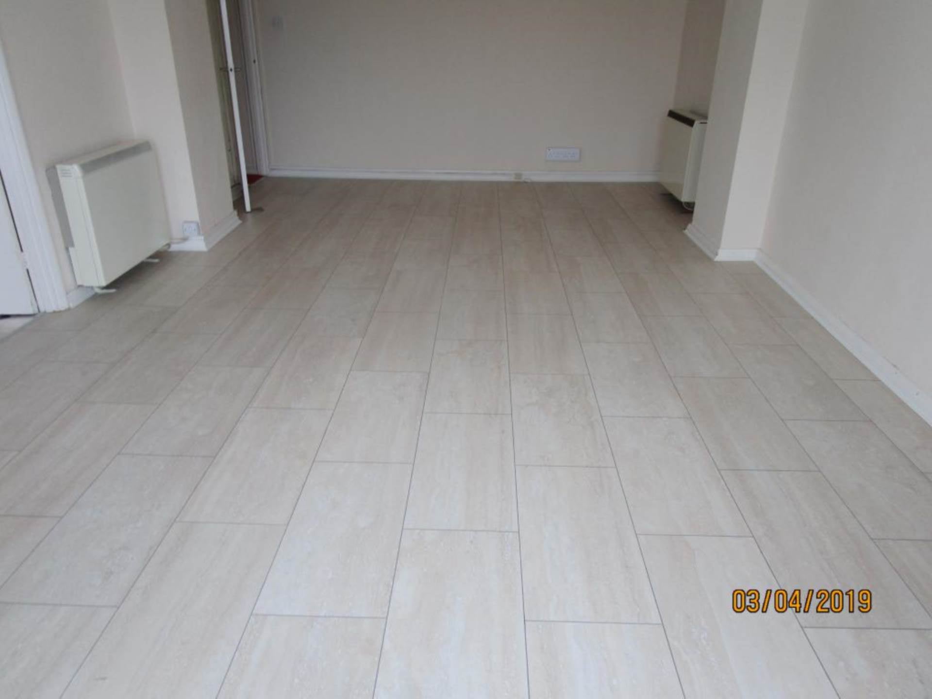 Flat Westcliff Parade in Southend-on-Sea