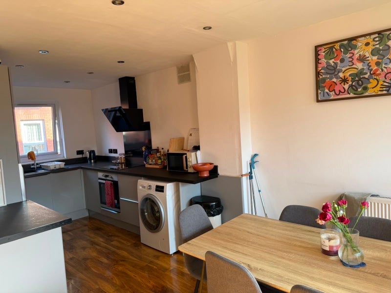 Room Martlesham Walk in Manchester