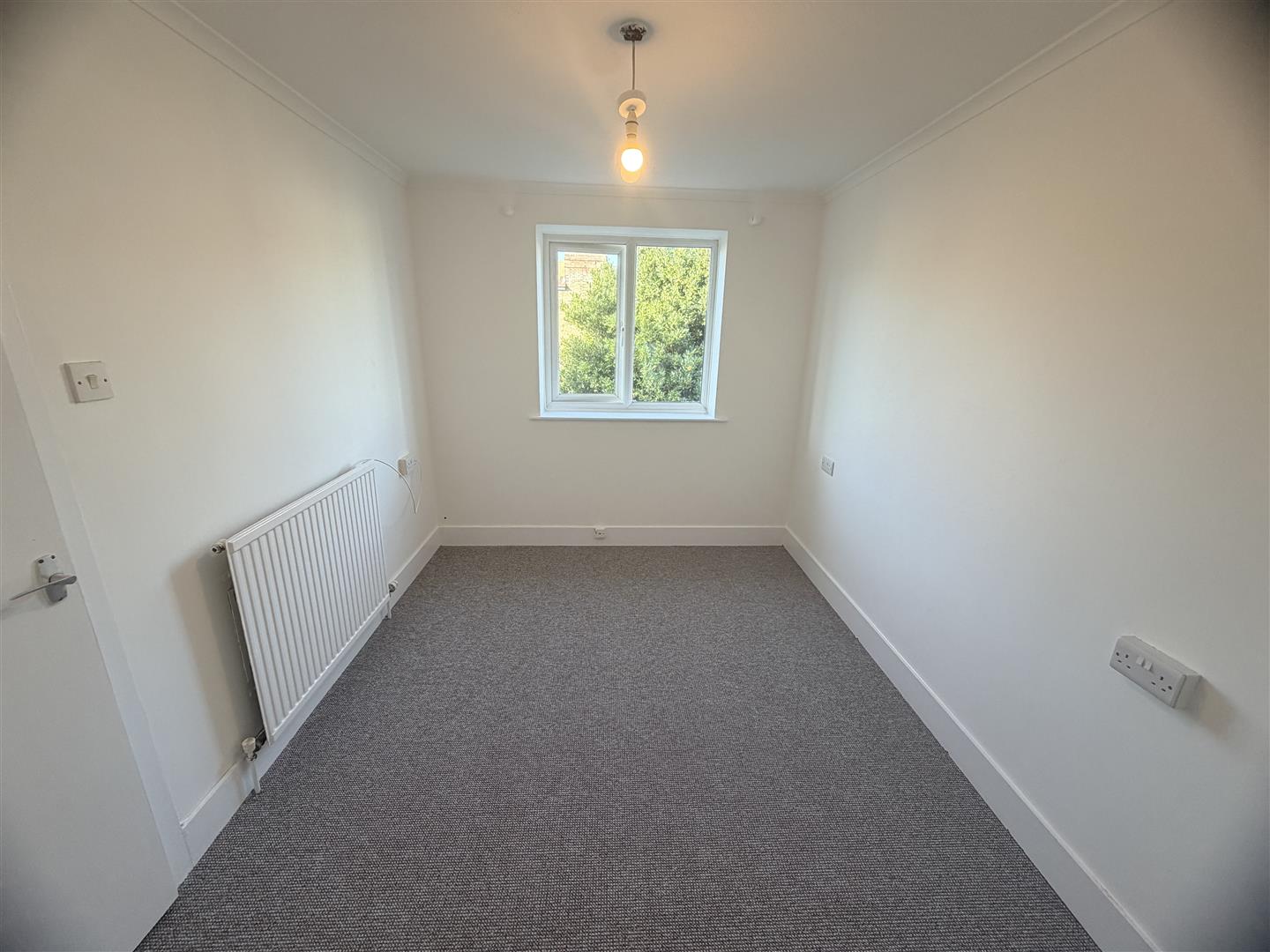 Flat Albany Road in Rother