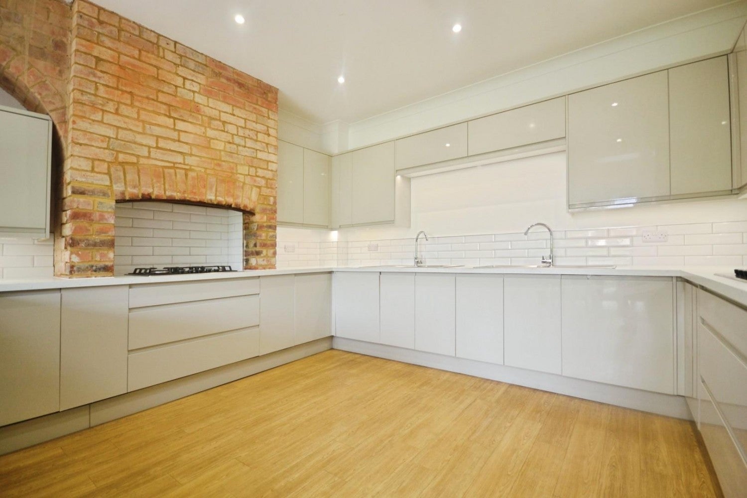 Flat Addington Road in Reading