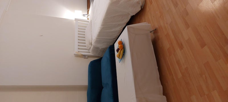 Room Earl's Court Road in Greater London