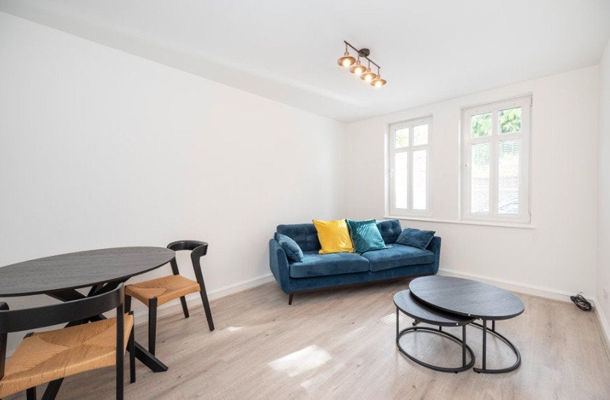 Flat Abbotsford Lane in Aberdeen City