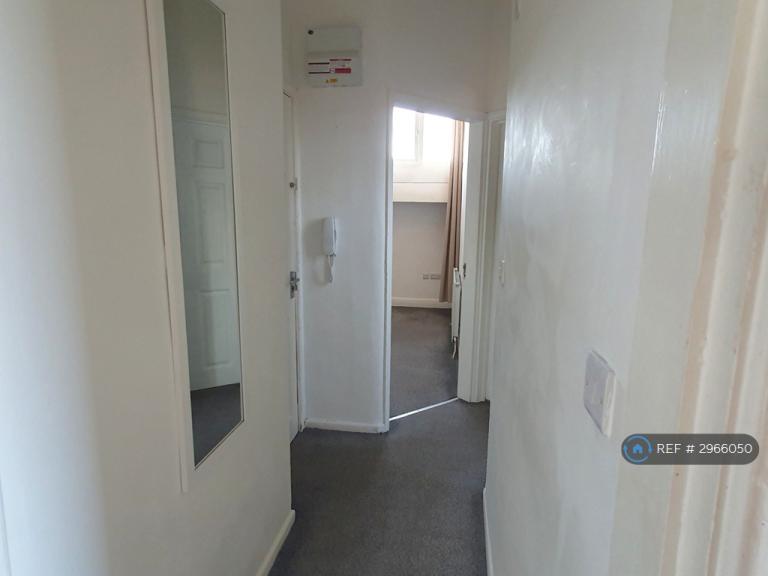 Flat Lawn Road in Doncaster